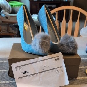 Stylish Blue Women's Shoes with Gray Pom Poms